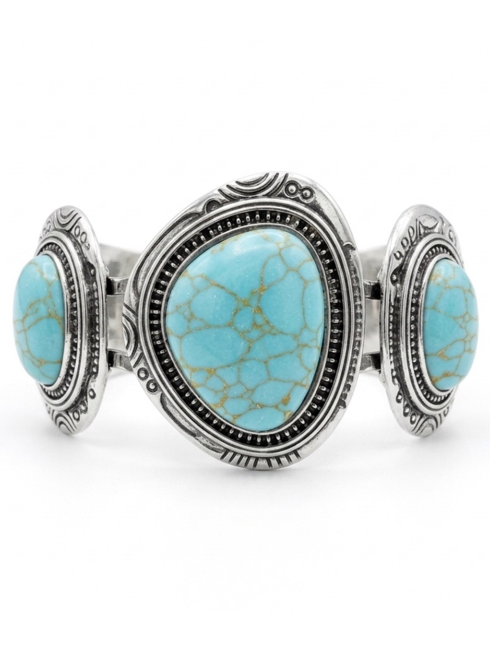 NWT ⚜️🩵⚜️ ATTERRI Reconstituted
Turquoise Mosaic Bracelet Native American Style